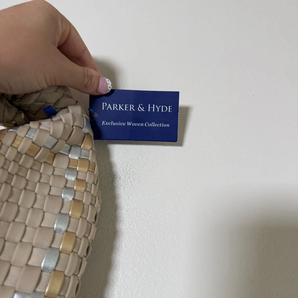 NWT Parker & Hyde Woven Knot Metallic Accent Hobo Handbag Size OS Beige Gold